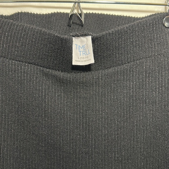 Time And Tru Black Ribbed Skirt Size L (12-14) - Picture 2 of 2